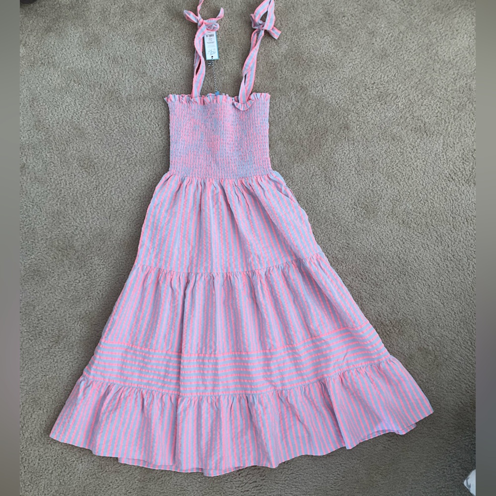 NWT Draper James Taylor seersucker pink striped smocked dress, size XS